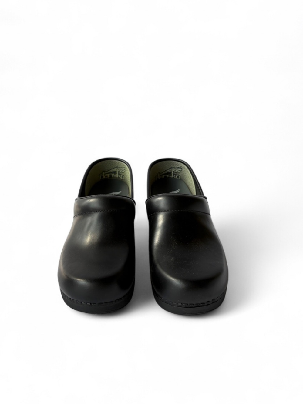 Dansko XP 2.0 Black LeatherWaterproof Pull Up Clog - Picture 8 of 8
